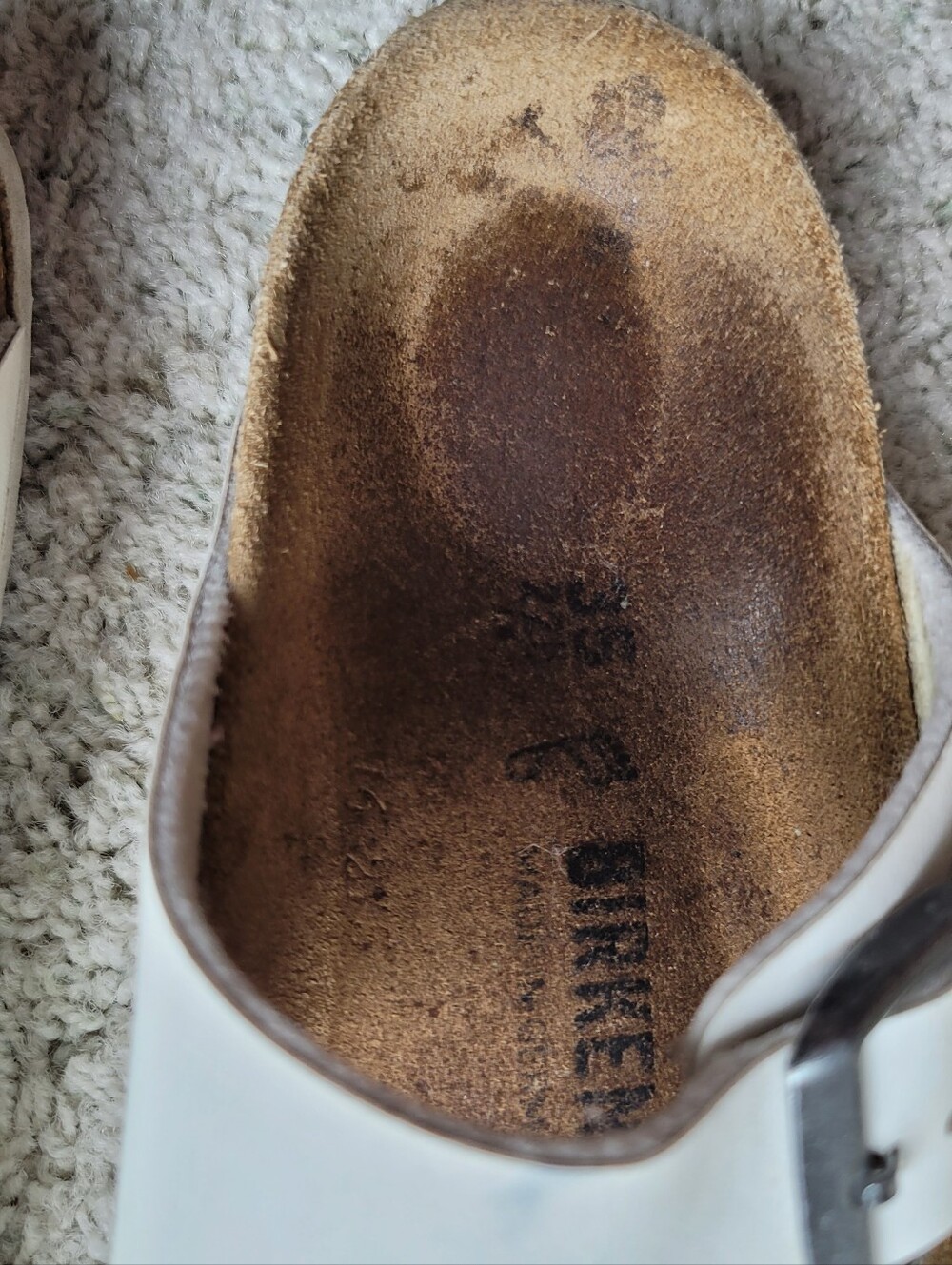 White Birkenstock Size 35 "Good Condition" , No Cracks - Picture 6 of 6